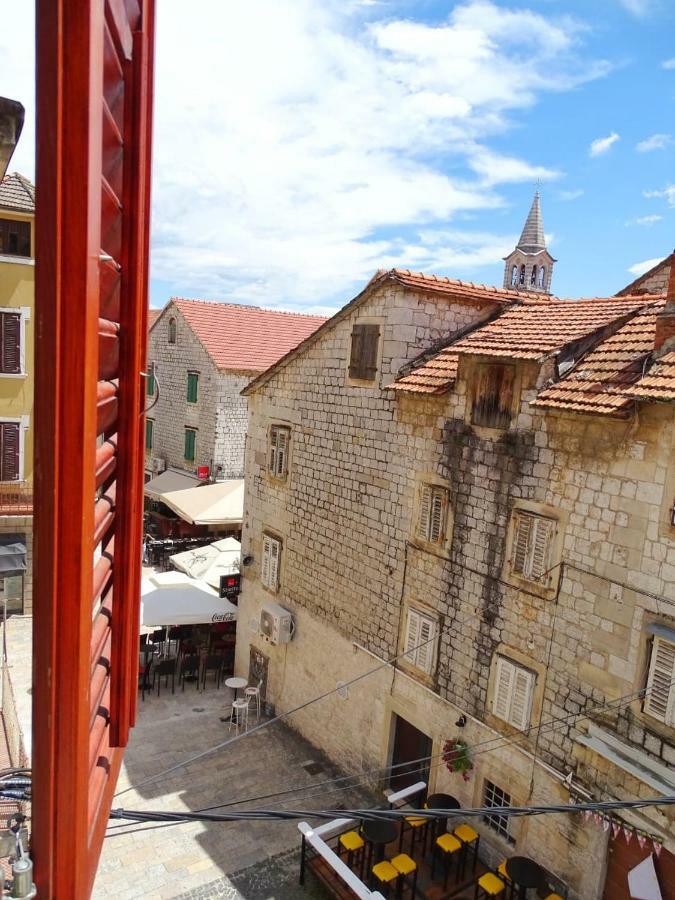 Apartment Naita Sinj Esterno foto