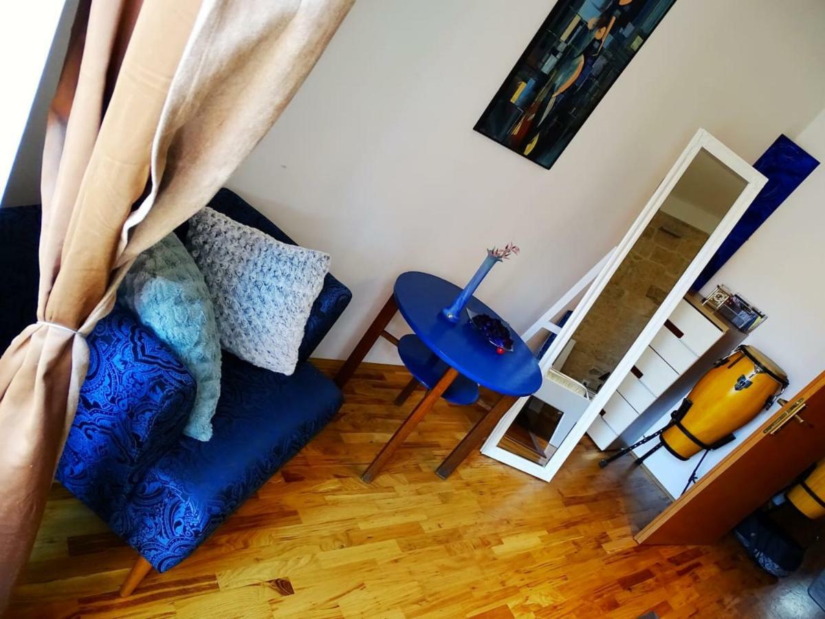 Apartment Naita Sinj Esterno foto